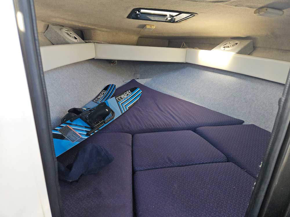 bayliner 2152-sleep-2