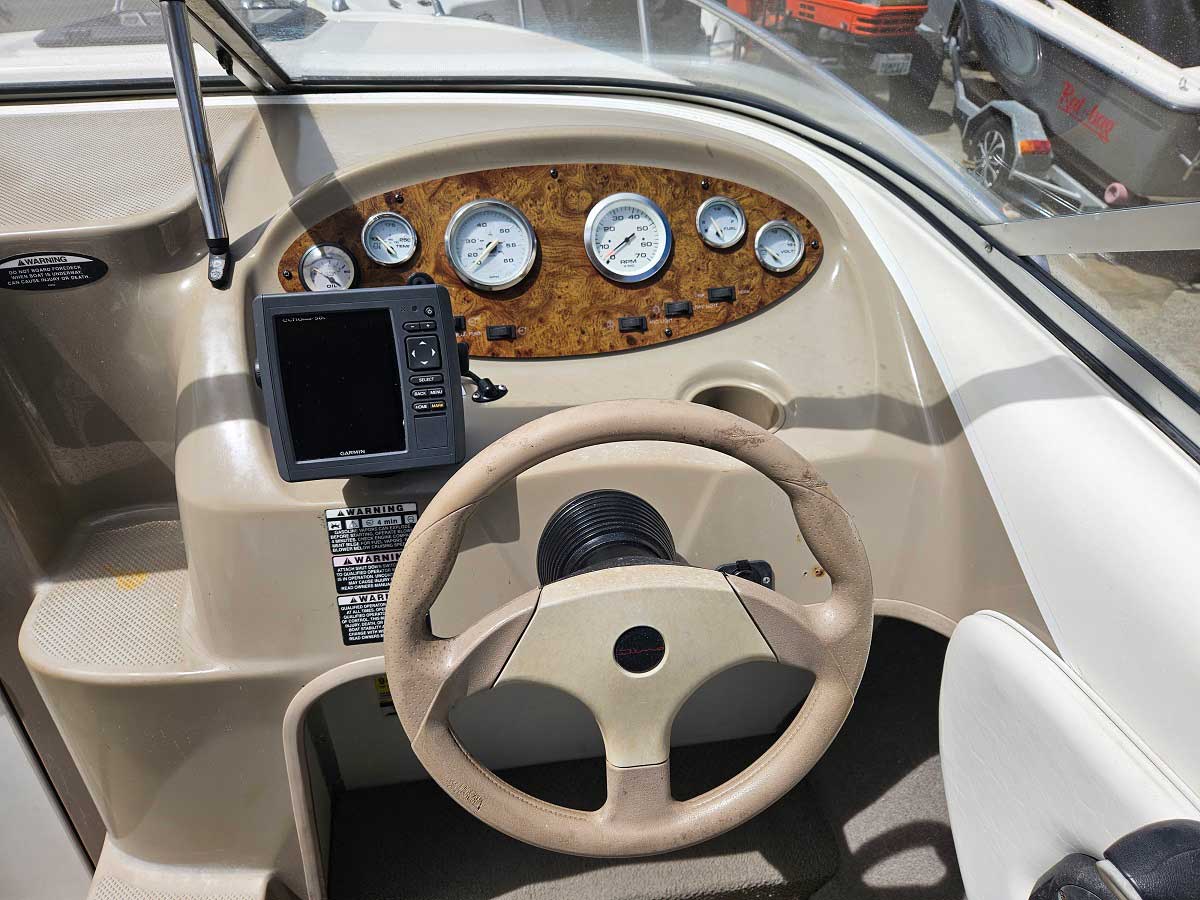 bayliner 210-sports-cruiser